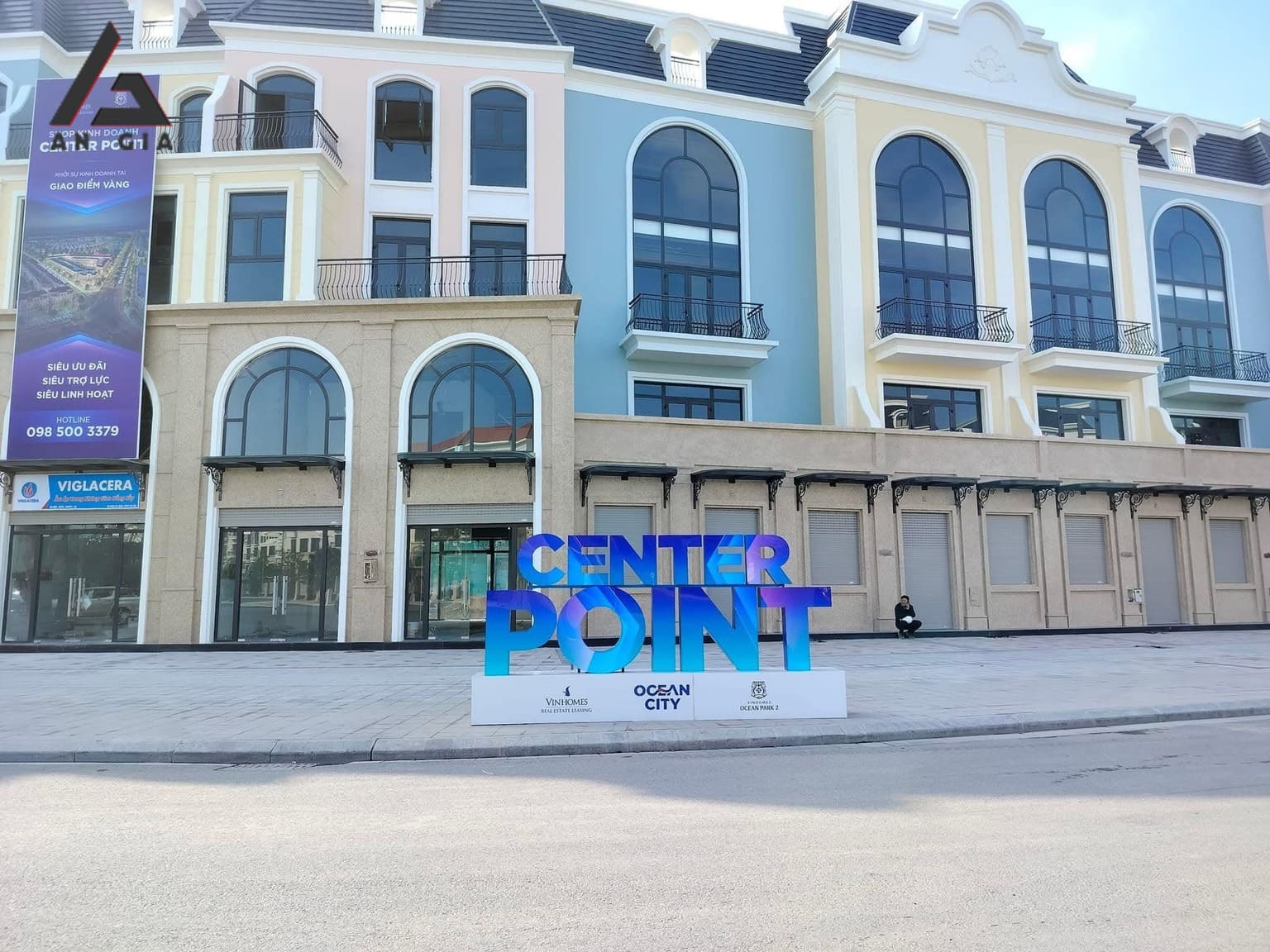 thi c&ocirc;ng ho&agrave;n thiện Vinhomes